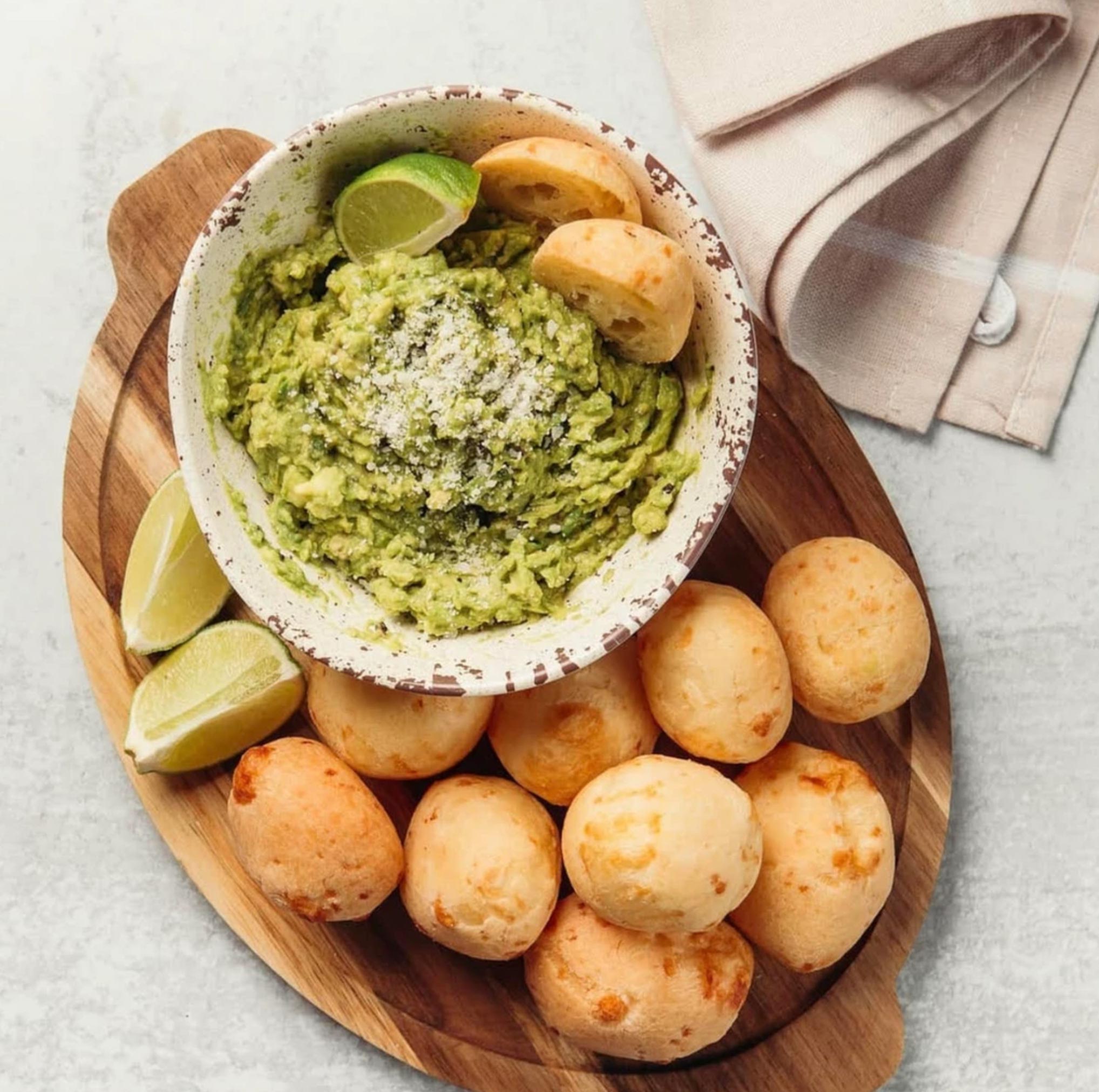 Recipe: No Cook Guacamole Dip with Cheese Bread